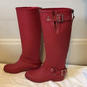 Steve Madden red rain boots.